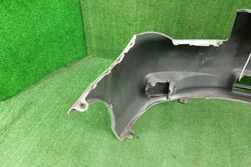 БАМПЕР НА TOYOTA COROLLA  AXIO NZE141