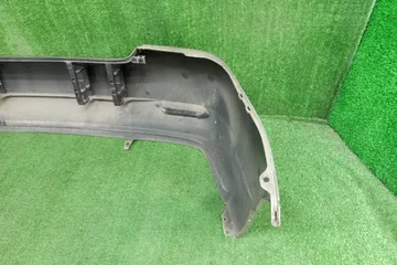 БАМПЕР НА TOYOTA COROLLA NZE121