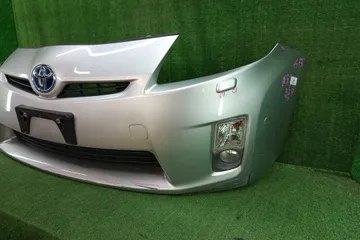 БАМПЕР НА TOYOTA PRIUS ZVW30