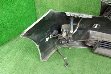 БАМПЕР НА TOYOTA PRIUS ZVW30