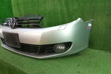 БАМПЕР НА VOLKSWAGEN GOLF 5K1