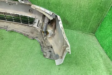 БАМПЕР НА VOLKSWAGEN GOLF 5K1