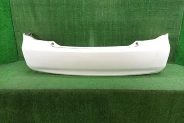 БАМПЕР НА TOYOTA COROLLA  AXIO NZE141