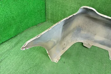 БАМПЕР НА TOYOTA COROLLA  AXIO NZE141