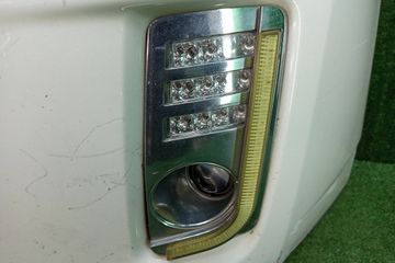 БАМПЕР НА TOYOTA PRIUS ZVW30