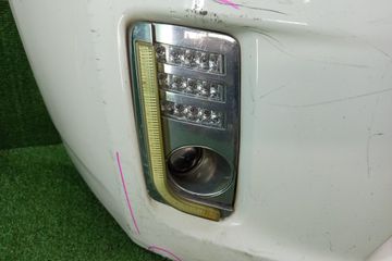 БАМПЕР НА TOYOTA PRIUS ZVW30