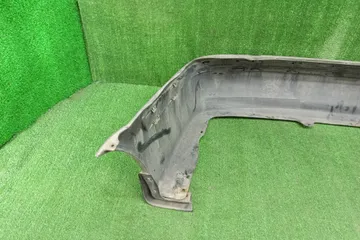 БАМПЕР НА NISSAN BLUEBIRD SYLPHY G10