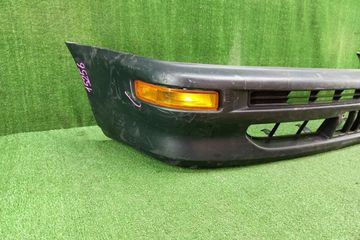 БАМПЕР НА TOYOTA COROLLA EE102