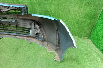 БАМПЕР НА TOYOTA VITZ KSP130
