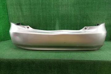 БАМПЕР НА TOYOTA COROLLA  AXIO ZRE142