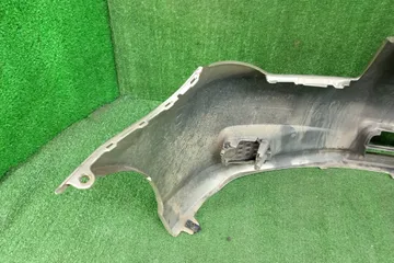 БАМПЕР НА TOYOTA COROLLA  AXIO ZRE142