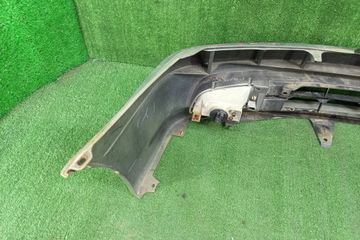 БАМПЕР НА TOYOTA CARINA ST210