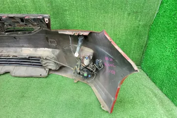 БАМПЕР НА TOYOTA PRIUS ZVW30
