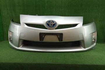 БАМПЕР НА TOYOTA PRIUS ZVW30