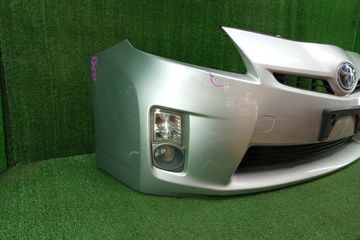 БАМПЕР НА TOYOTA PRIUS ZVW30