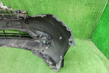 БАМПЕР НА NISSAN NOTE E12