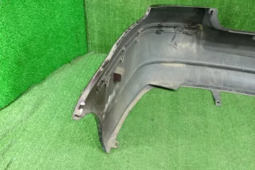 БАМПЕР НА TOYOTA AVENSIS AZT251