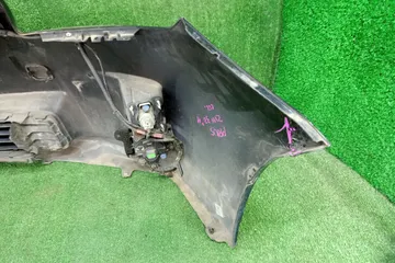 БАМПЕР НА TOYOTA PRIUS ZVW30