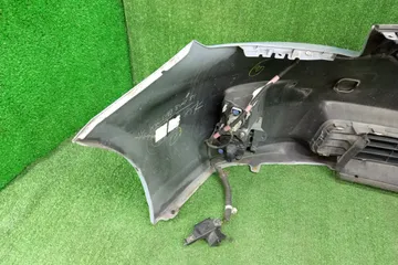БАМПЕР НА TOYOTA PRIUS ZVW30
