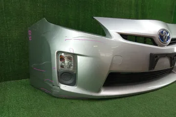 БАМПЕР НА TOYOTA PRIUS ZVW30