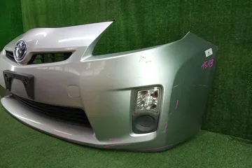БАМПЕР НА TOYOTA PRIUS ZVW30