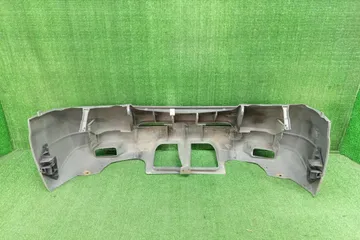 БАМПЕР НА MAZDA BONGO SK82V