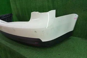БАМПЕР НА VOLKSWAGEN JETTA 1K2