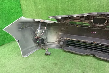 БАМПЕР НА TOYOTA PRIUS ZVW30