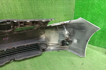 БАМПЕР НА TOYOTA PRIUS ZVW30