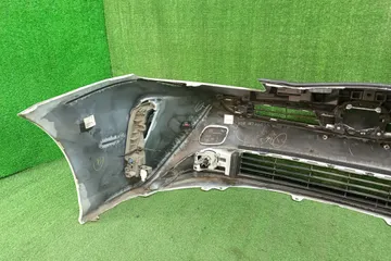 БАМПЕР НА TOYOTA PRIUS ZVW51