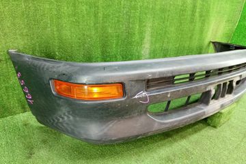 БАМПЕР НА TOYOTA COROLLA EE102