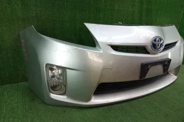 БАМПЕР НА TOYOTA PRIUS ZVW30