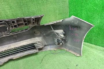 БАМПЕР НА TOYOTA PRIUS ZVW30