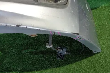 БАМПЕР НА TOYOTA PRIUS ZVW30