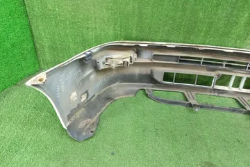 БАМПЕР НА TOYOTA COROLLA AE100