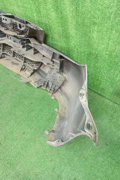 БАМПЕР НА MAZDA FAMILIA BJ5W