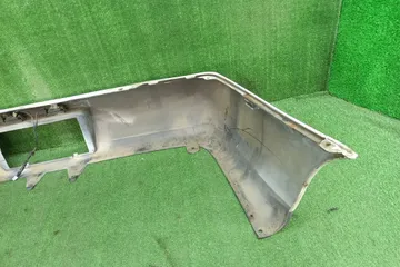 БАМПЕР НА TOYOTA COROLLA AE100