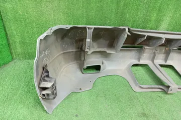 БАМПЕР НА MAZDA BONGO SK82V