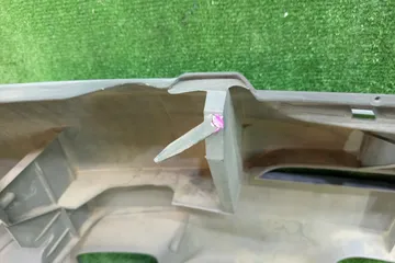 БАМПЕР НА MAZDA BONGO SK82V