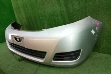 БАМПЕР НА TOYOTA ISIS ZNM10G