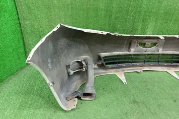 БАМПЕР НА TOYOTA ISIS ZNM10G