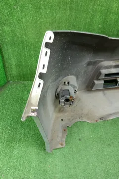 БАМПЕР НА NISSAN SERENA C25
