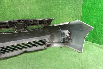 БАМПЕР НА TOYOTA PRIUS ZVW30