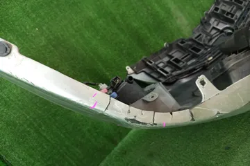 БАМПЕР НА TOYOTA PRIUS ZVW30