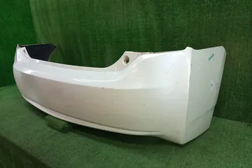 БАМПЕР НА TOYOTA PRIUS ZVW30