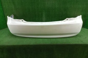 БАМПЕР НА TOYOTA COROLLA  AXIO NZE141