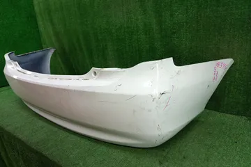 БАМПЕР НА TOYOTA COROLLA  AXIO NZE141