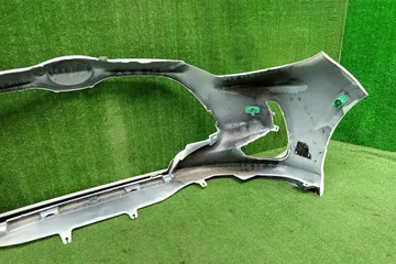 БАМПЕР НА TOYOTA YARIS MXPA10