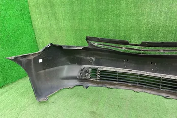 БАМПЕР НА TOYOTA PRIUS NHW20
