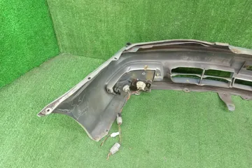 БАМПЕР НА TOYOTA CAMRY SV40